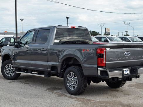 New 2026 Ford F250 Lariat w/ FX4 Off-Road Package image 4