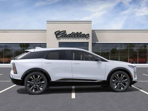 New 2026 Cadillac Optiq Luxury 2 AWD/4WD image 5