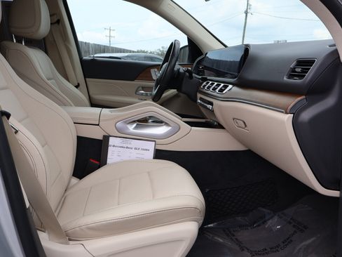 Used 2020 Mercedes-Benz GLE 350 4MATIC image 32
