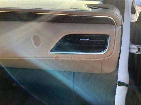 Used 2023 Chevrolet Tahoe Premier image 27