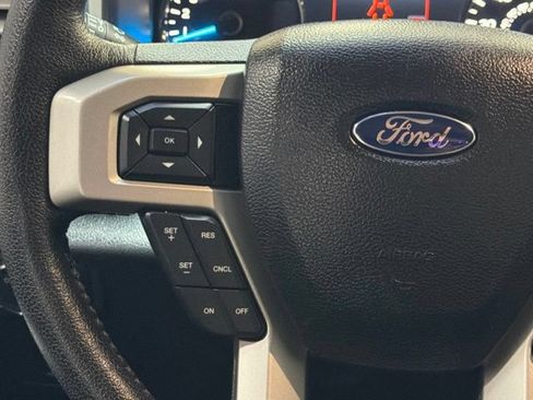 Used 2015 Ford F150 Lariat w/ Equipment Group 502A Luxury RWD image 19