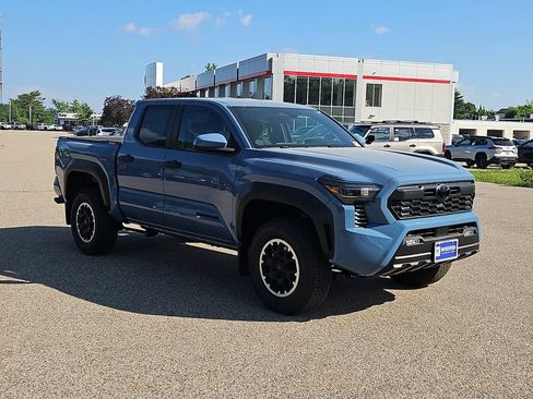 New 2026 Toyota Tacoma TRD Off-Road AWD/4WD image 3