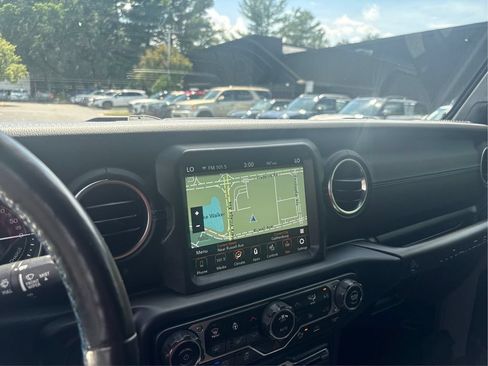 Used 2021 Jeep Wrangler Unlimited Rubicon 4xe w/ Cold Weather Group AWD/4WD image 52