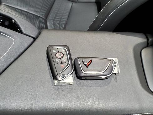 Used 2025 Chevrolet Corvette Z06 RWD image 55