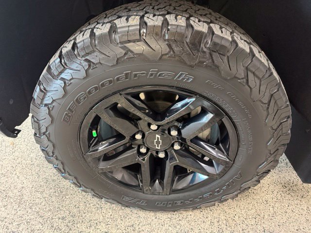 Used 2020 Chevrolet Silverado 1500 LT Trail Boss AWD/4WD image 9