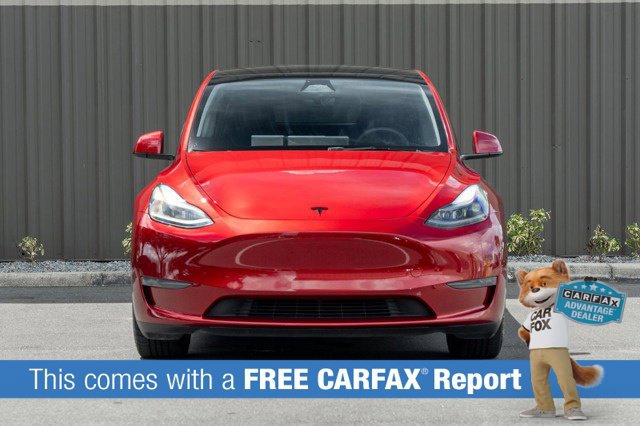 Used 2024 Tesla Model Y Long Range AWD/4WD image 2
