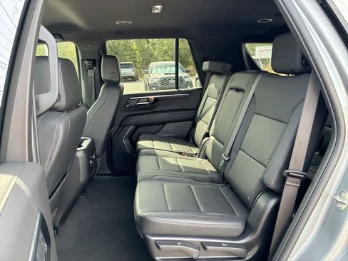 Used 2025 Chevrolet Tahoe LT AWD/4WD image 24