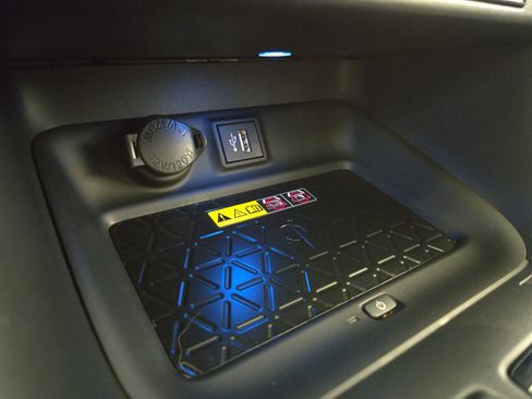 Used 2024 Toyota RAV4 XSE image 27