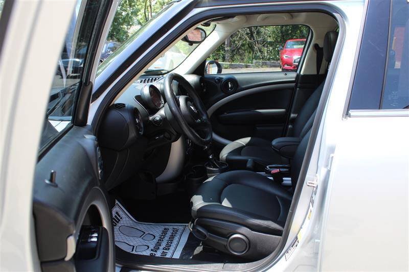 Used 2015 MINI Cooper Countryman FWD image 10