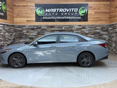 Certified 2023 Hyundai Elantra SEL FWD image 5
