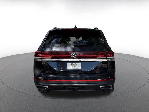 Used 2026 Volkswagen Atlas SE FWD image 8