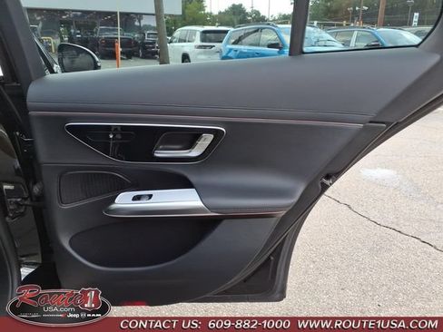 Used 2025 Mercedes-Benz E 350 4MATIC Sedan image 27
