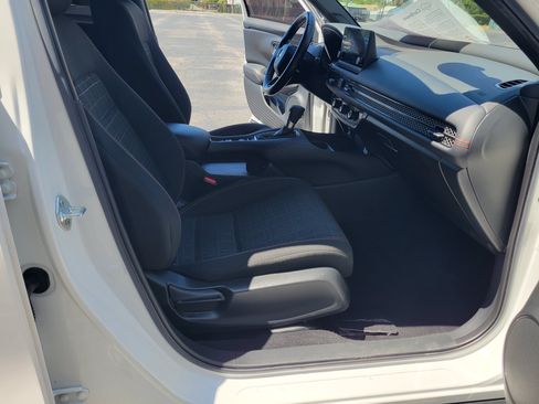 Used 2025 Honda HR-V Sport image 26