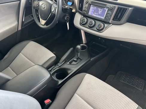Used 2015 Toyota RAV4 LE FWD image 16