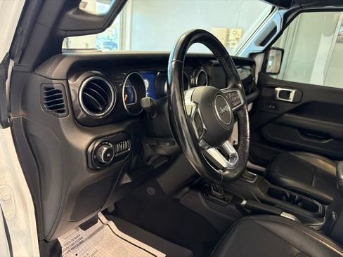 Used 2021 Jeep Wrangler Unlimited Sahara AWD/4WD image 22