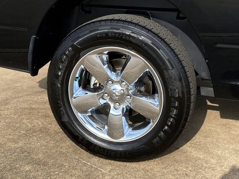 Used 2019 RAM 1500 Big Horn image 8