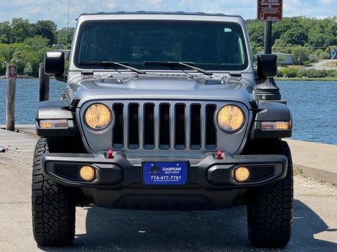 Used 2019 Jeep Wrangler Unlimited Rubicon w/ Cold Weather Group AWD/4WD image 3