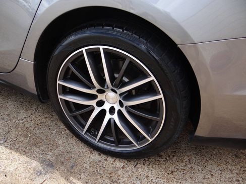 Used 2014 Maserati Ghibli RWD image 27