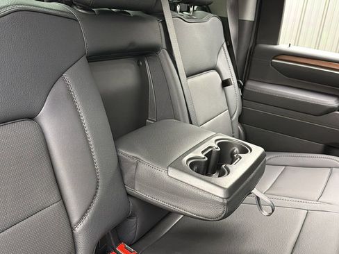 Used 2025 GMC Sierra 3500 Denali w/ Denali Reserve Package image 42