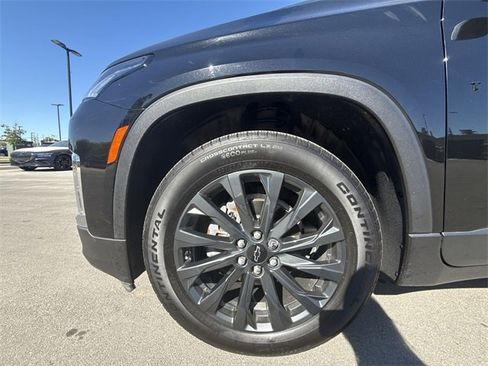 Used 2024 Chevrolet Traverse RS image 10