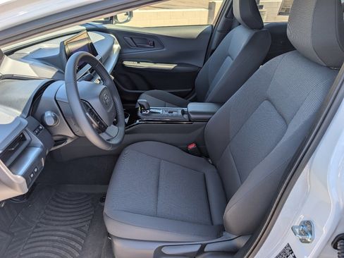 Used 2026 Toyota Prius LE image 2