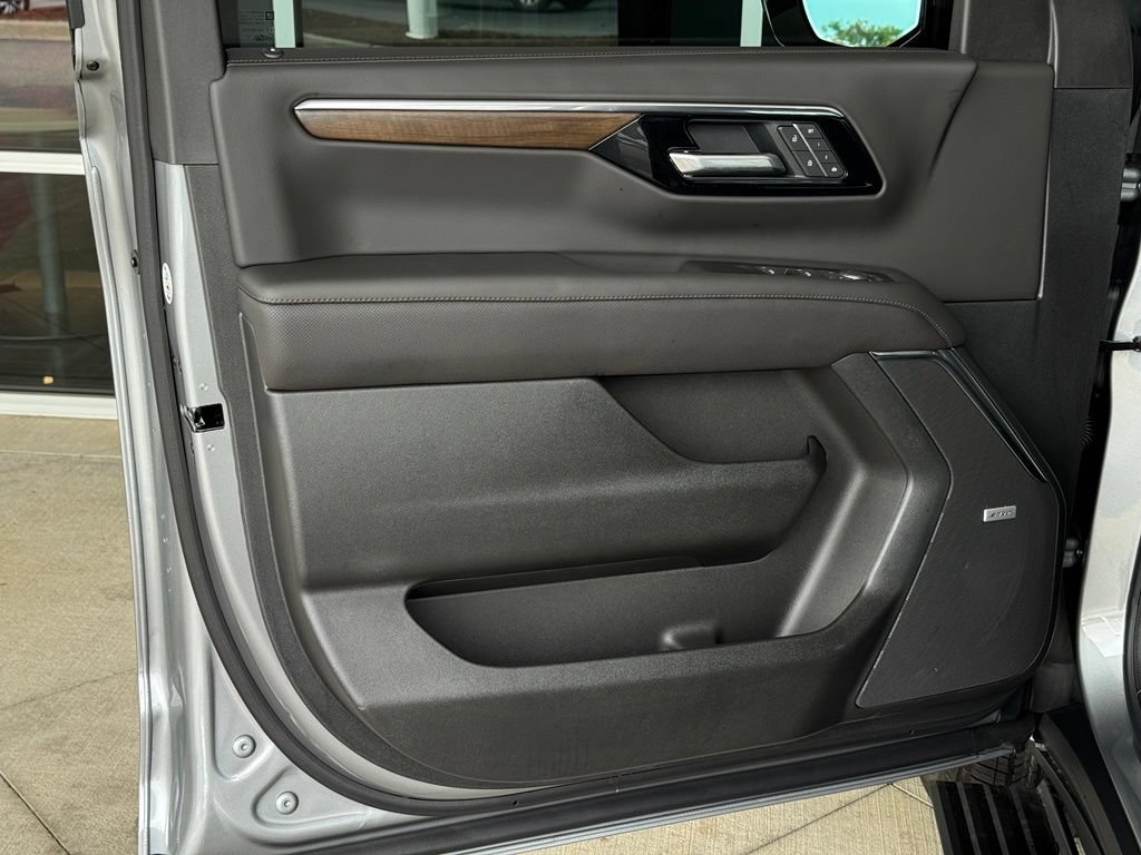 New 2026 Chevrolet Tahoe High Country AWD/4WD image 29