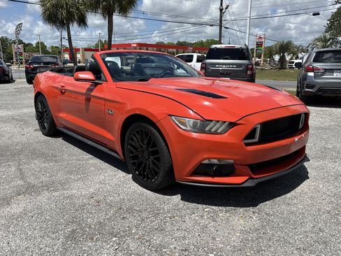 Used 2016 Ford Mustang GT Premium w/ Black Accent Package RWD image 4