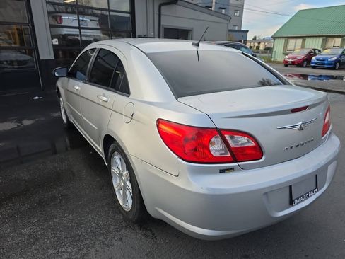 Used 2008 Chrysler Sebring Touring FWD image 7