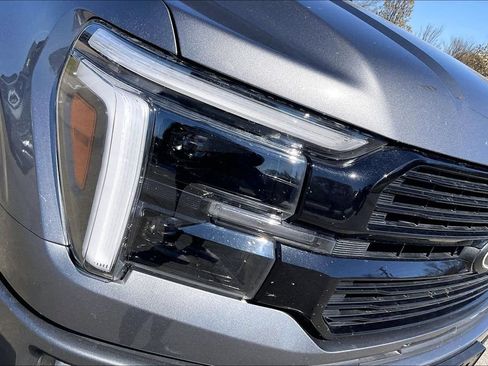 Used 2025 Ford F150 Platinum w/ FX4 Off-Road Package AWD/4WD image 27