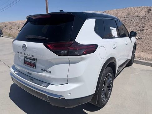 Certified 2024 Nissan Rogue Platinum image 8