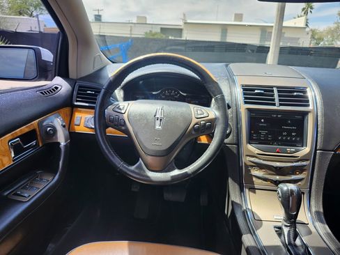 Used 2015 Lincoln MKX FWD w/ Equipment Group 101A image 22