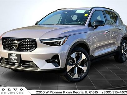New 2026 Volvo XC40 B5 Plus w/ Climate Package