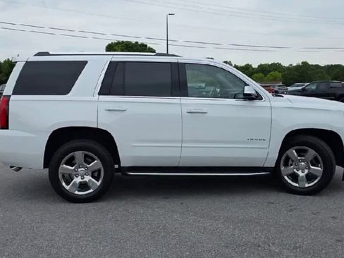 Used 2017 Chevrolet Tahoe Premier RWD image 9