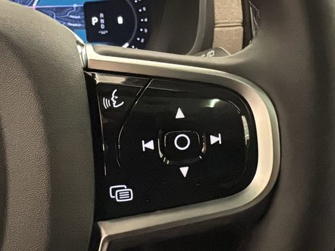 New 2026 Volvo XC90 B5 Core w/ Protection Package Premier image 14