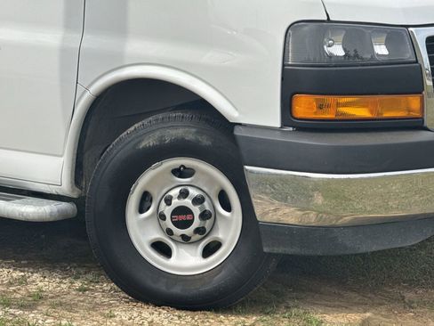 Used 2024 GMC Savana 2500 w/ Driver Convenience Package image 13