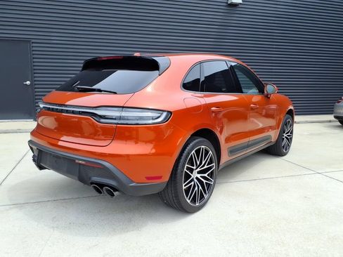 Certified 2024 Porsche Macan AWD/4WD image 7