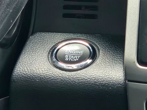 Used 2022 Ford F250 Lariat w/ Black Appearance Package image 14