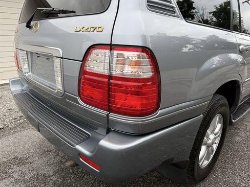 Used 2005 Lexus LX 470 4WD image 24