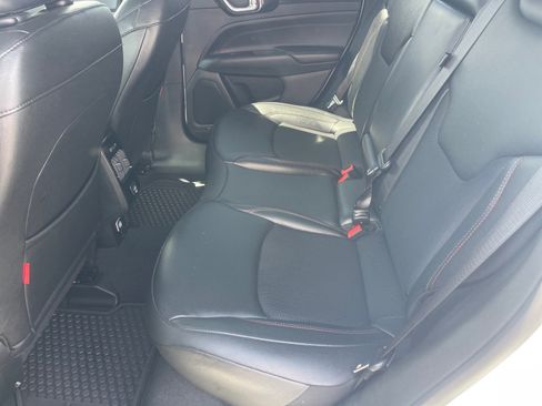 Used 2025 Jeep Compass Trailhawk w/ Trailer Tow Group image 11