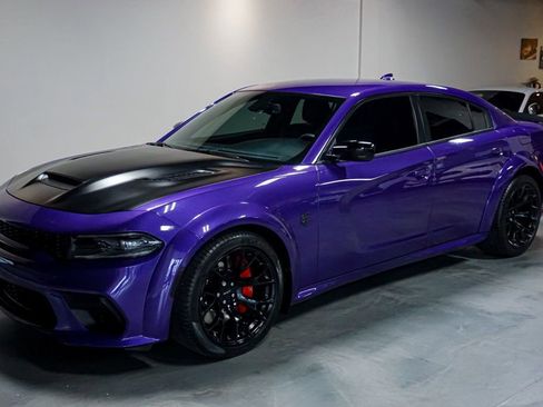 Used 2023 Dodge Charger SRT Hellcat w/ Harman/Kardon Audio Group RWD image 5