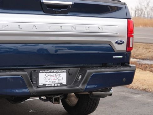 Used 2019 Ford F150 Platinum w/ Equipment Group 701A Luxury image 10