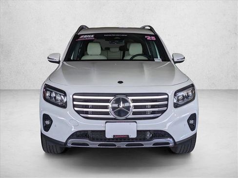 Certified 2025 Mercedes-Benz GLB 250 4MATIC image 2