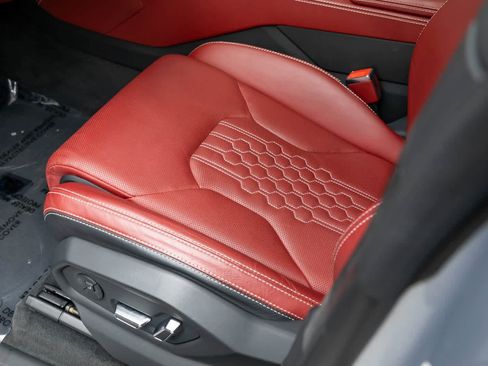 Used 2023 Lamborghini Urus S image 32