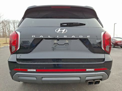 Used 2024 Hyundai Palisade Limited image 5