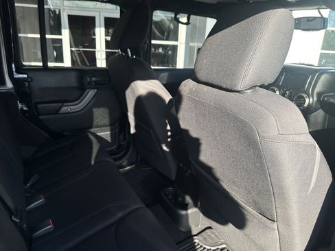 Used 2017 Jeep Wrangler Unlimited Sport w/ Quick Order Package 24S AWD/4WD image 24