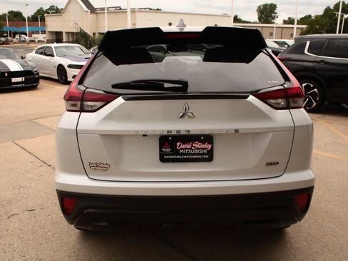 New 2025 Mitsubishi Eclipse Cross SEL image 9