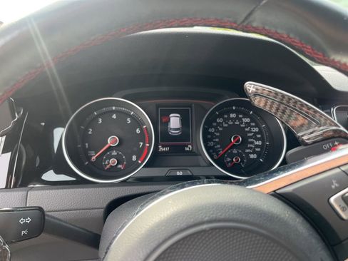 Used 2020 Volkswagen GTI S image 9