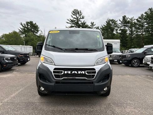 Used 2025 RAM ProMaster 2500 w/ U-Haul Equipment Group FWD image 8