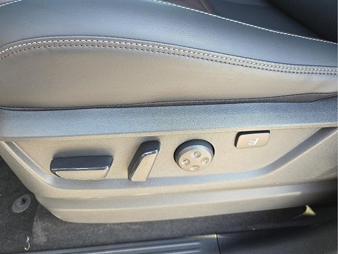 New 2025 Nissan Armada Platinum Reserve image 15