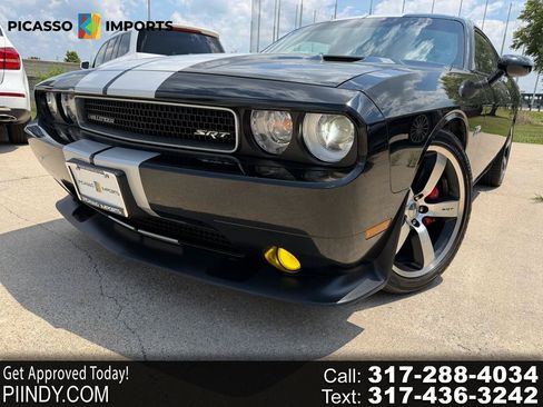Used 2014 Dodge Challenger SRT8 RWD image 1